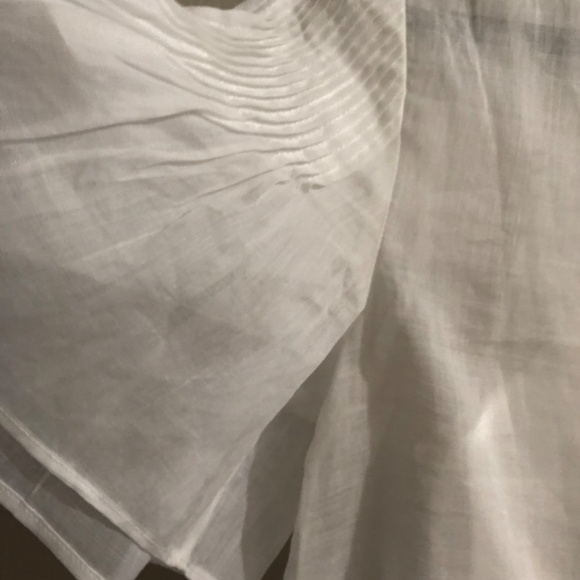 White dress - Picture 7 of 16